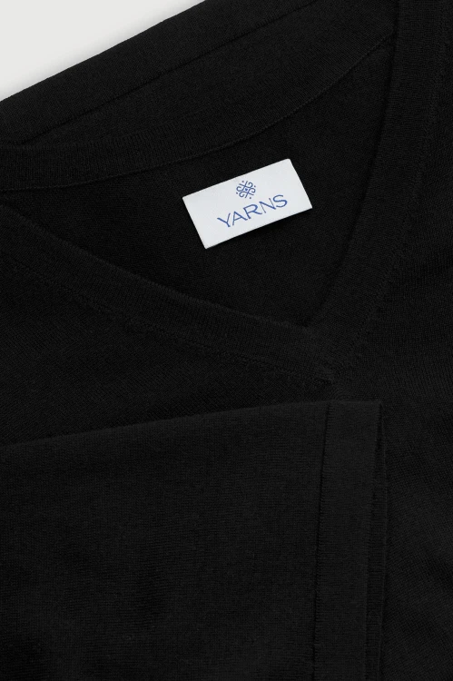 t-shirt_z_jedwabiu_i_kaszmiru_czarny.jpg